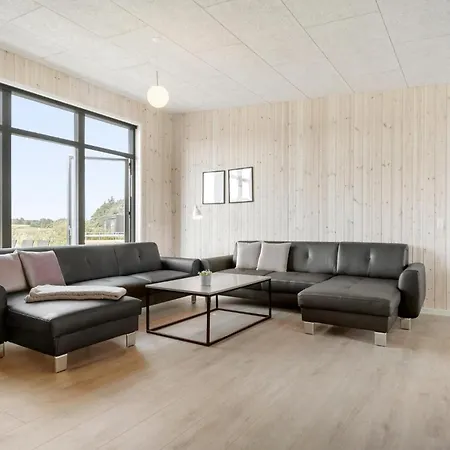 Cozy In With Sauna 別荘